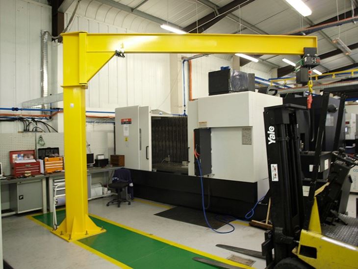Competitive Rotary Luffing Jib Crane with Slewing Arm